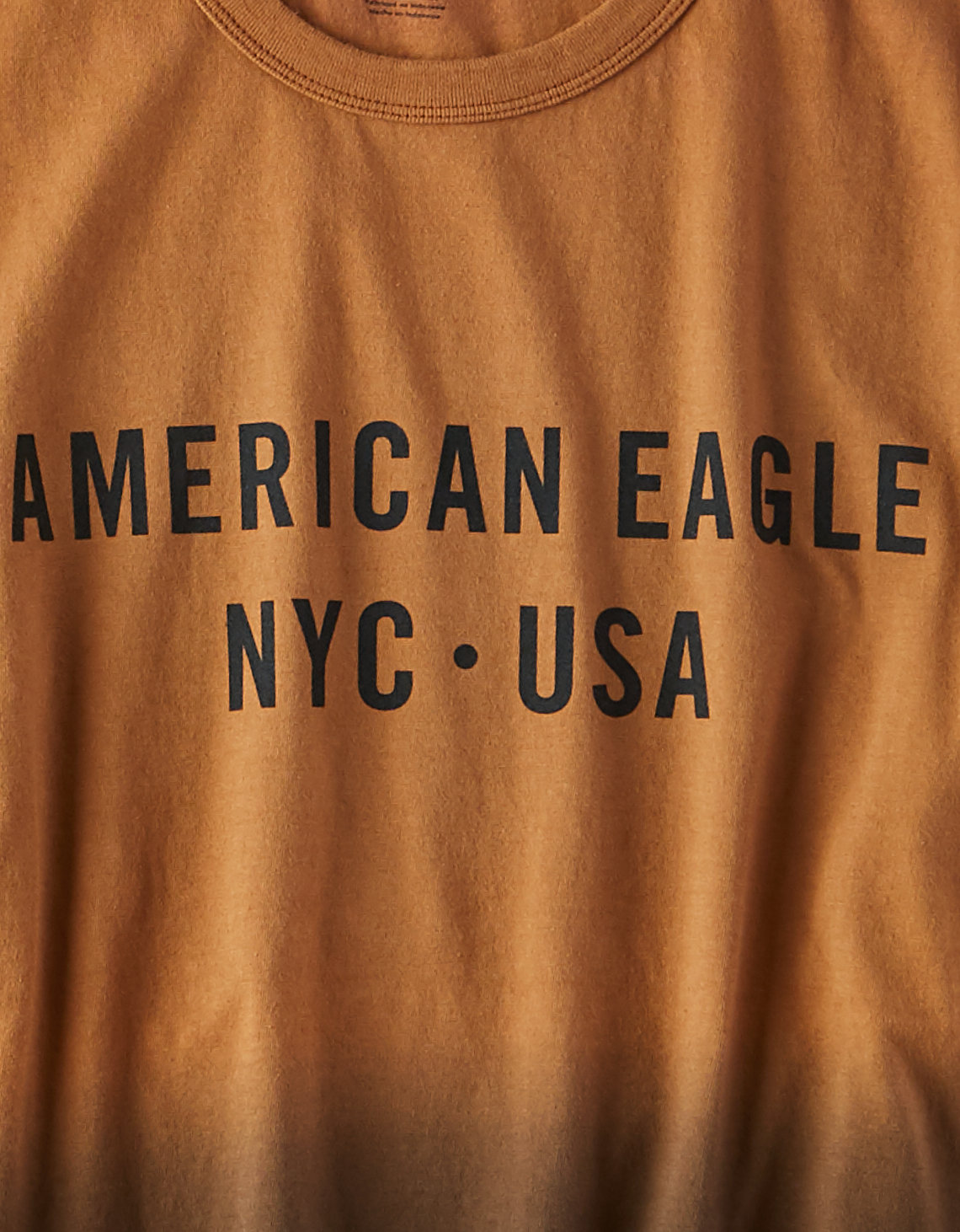 Фото футболка american eagle коричневая градиент от магазина American Eagle